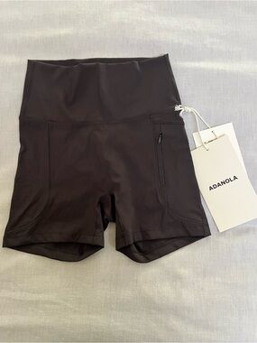 NWT Adanola Ultimate Crop Zipper Pocket Shorts Coffee Bean XS
